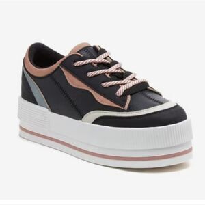 Rocket Dog Wink Platform Sneakers In Black & Blush Pink Sz 8